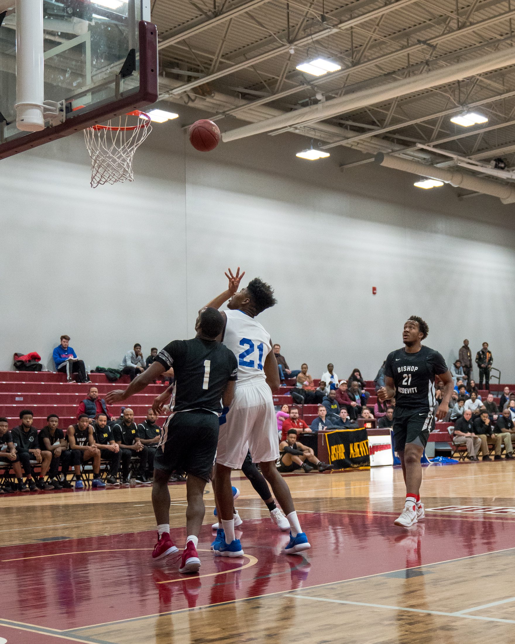 2017 Holiday Tournament Recap • 44th Annual